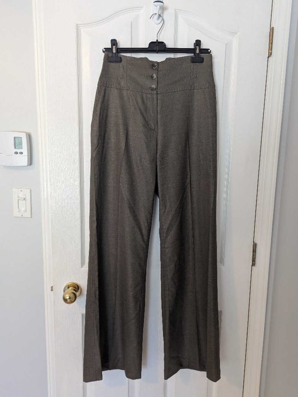 Riani Virgin Wool Tailored Pants – Size 8